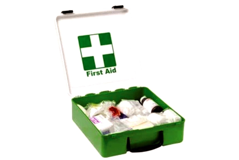 Medium First Aid Kit - Regulation 3