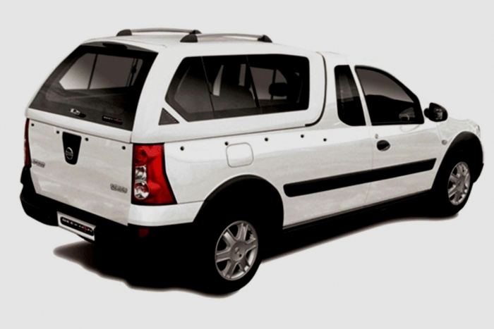 Low line Executive - Nissan NP200