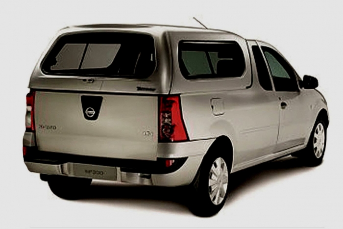 Low line Half door Nissan NP200