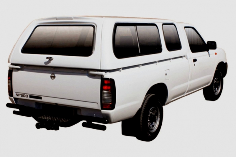 Low line Half door - Nissan NP 300